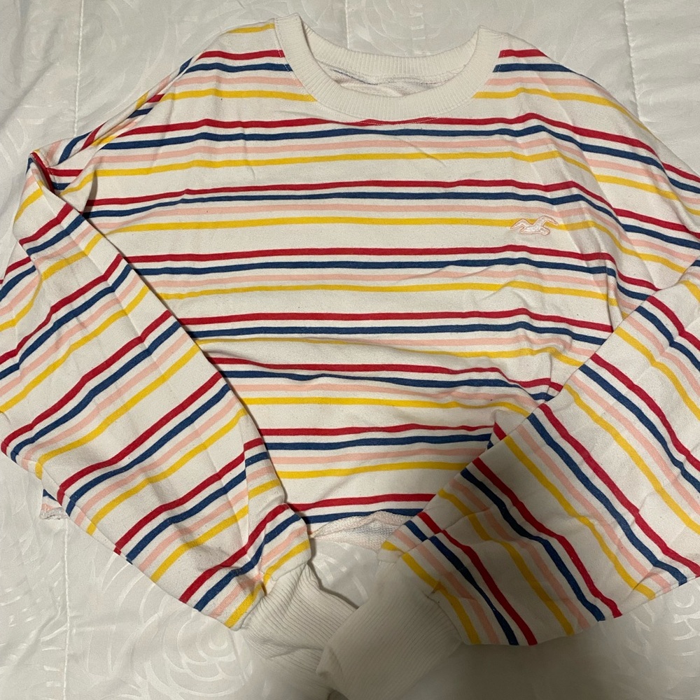 Hollister cropped crew